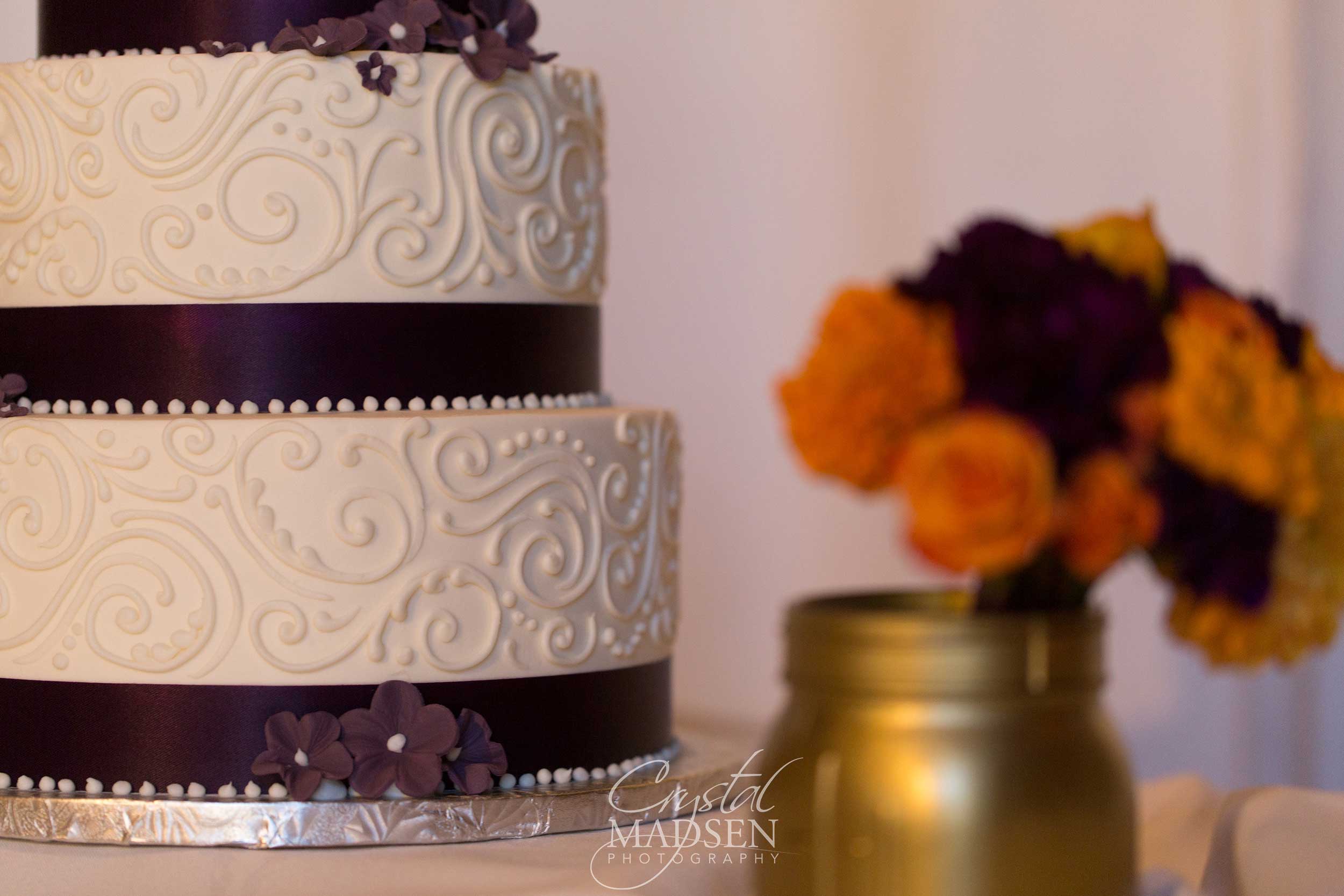 Spokane Fall Wedding Cake