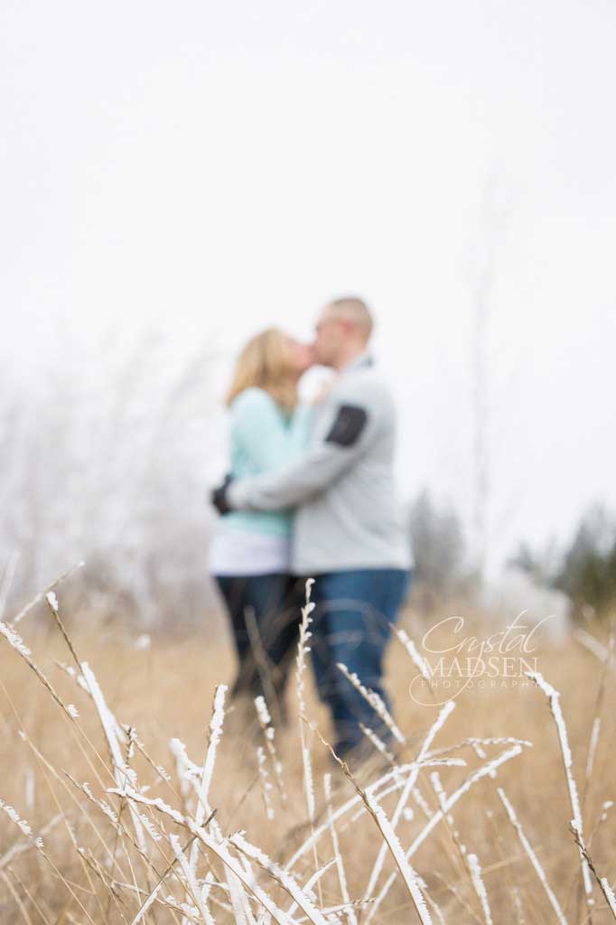 Romantic - Spokane - Winter - Engagement008